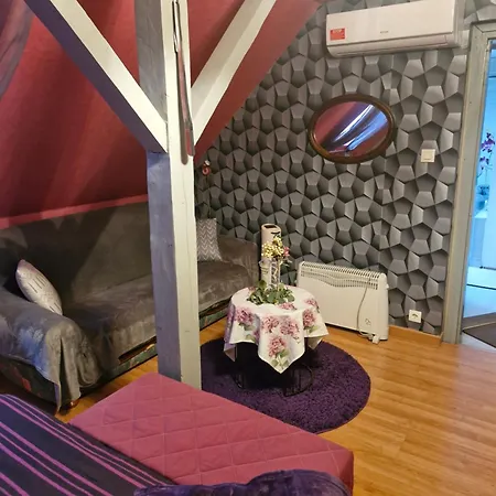 De Fabienne Apartment *